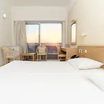 Отель Riviera 4*