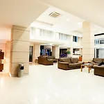 Отель Riviera 4*