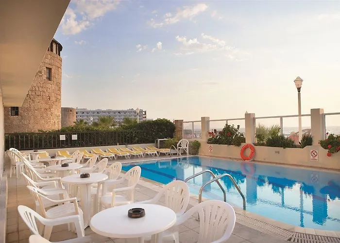 Riviera Hotel 4*