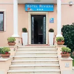 Riviera Ξενοδοχείο 4*