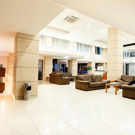 Riviera Hotel 4*