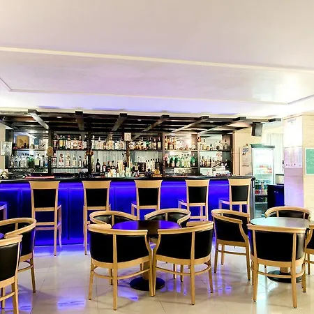里维埃拉酒店 4* Rhodes City
